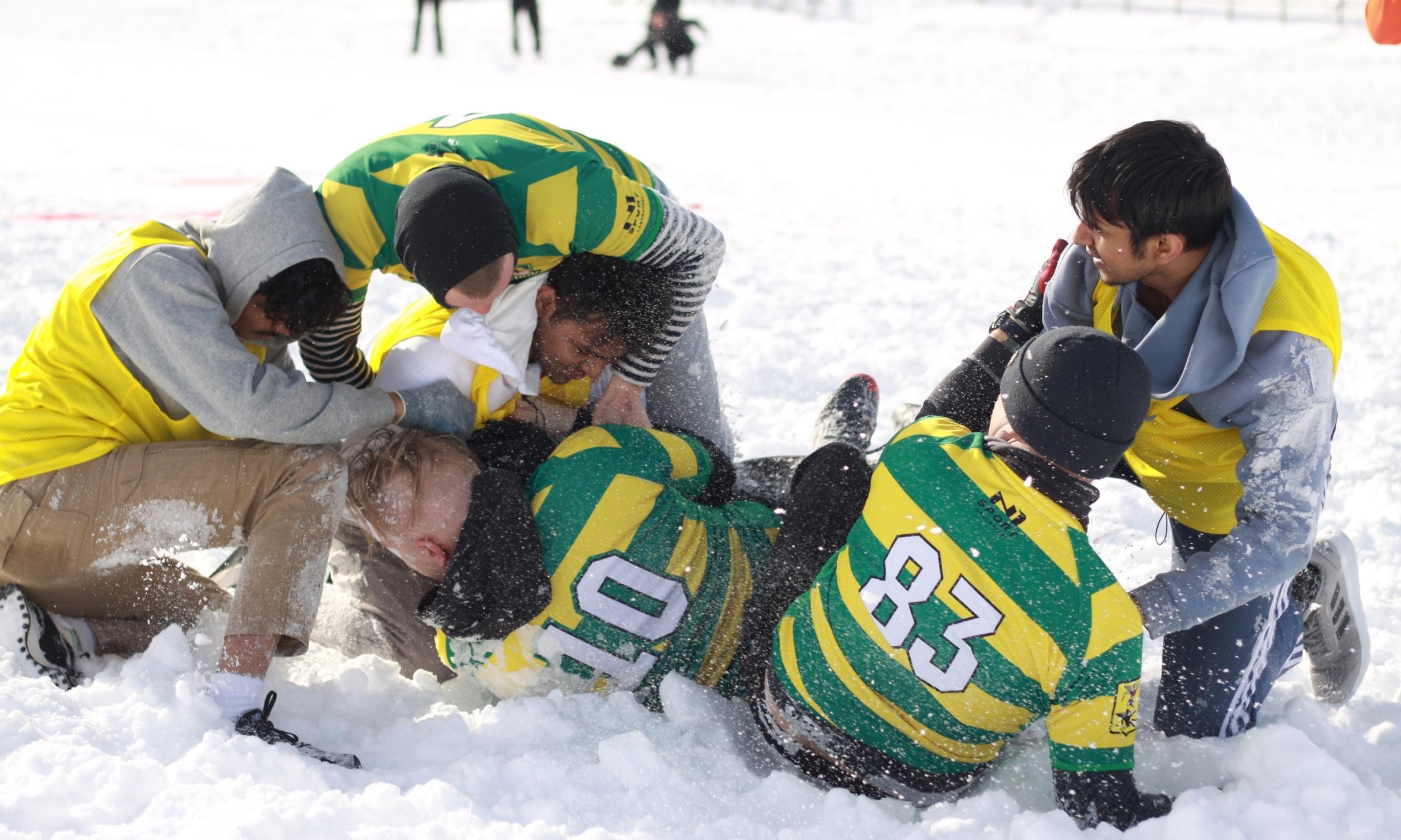 Студенты за игрой в килу. Фото из сообщества МКД
