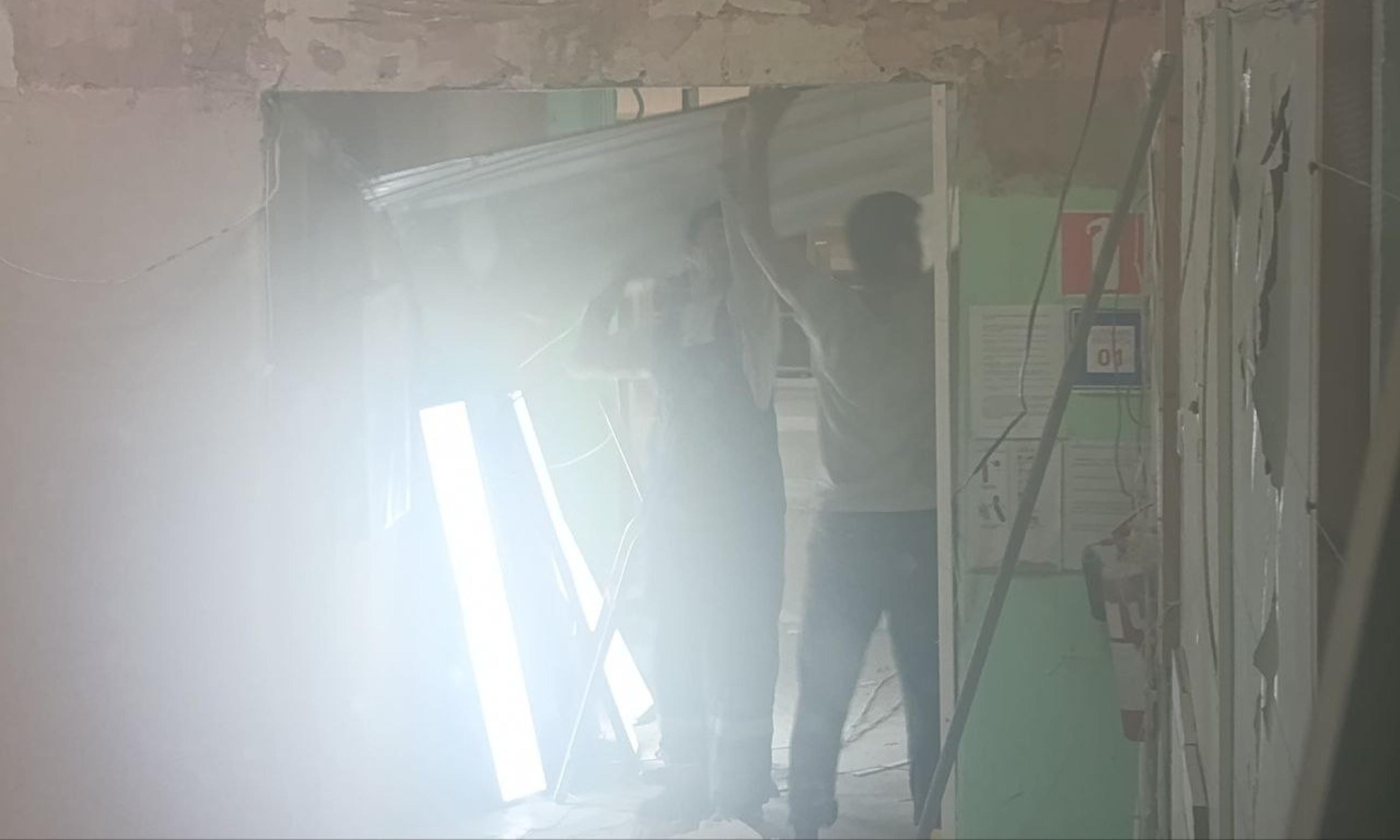 Внутри бывшего букинистического отдела идут ремонтные работы