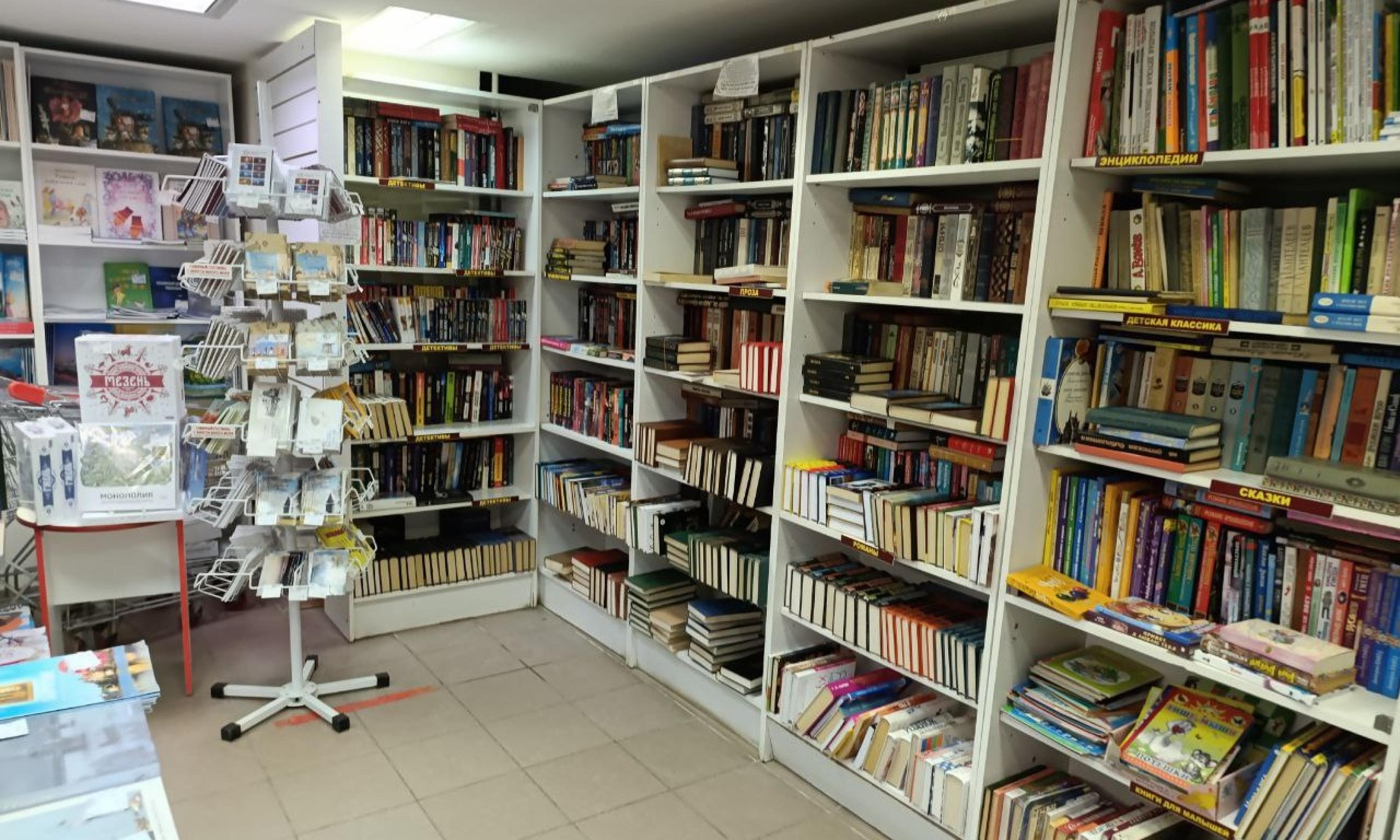 Букинистический отдел «оптимизировали» — он теперь соседствует с сувенирами и краеведением