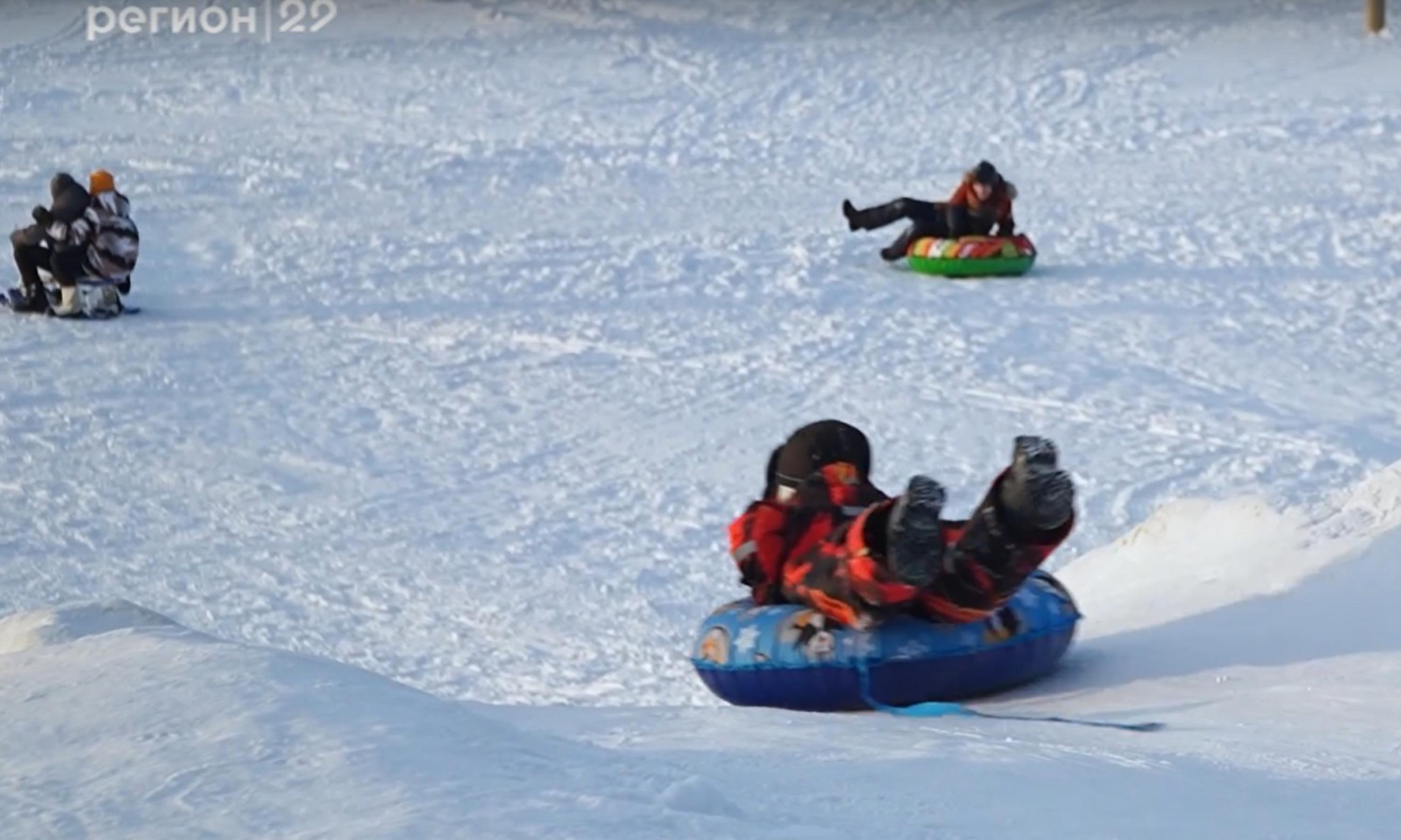 Тюбинг — не игрушка: в Архангельске предупреждают о смертельной опасности зимних «ватрушек»