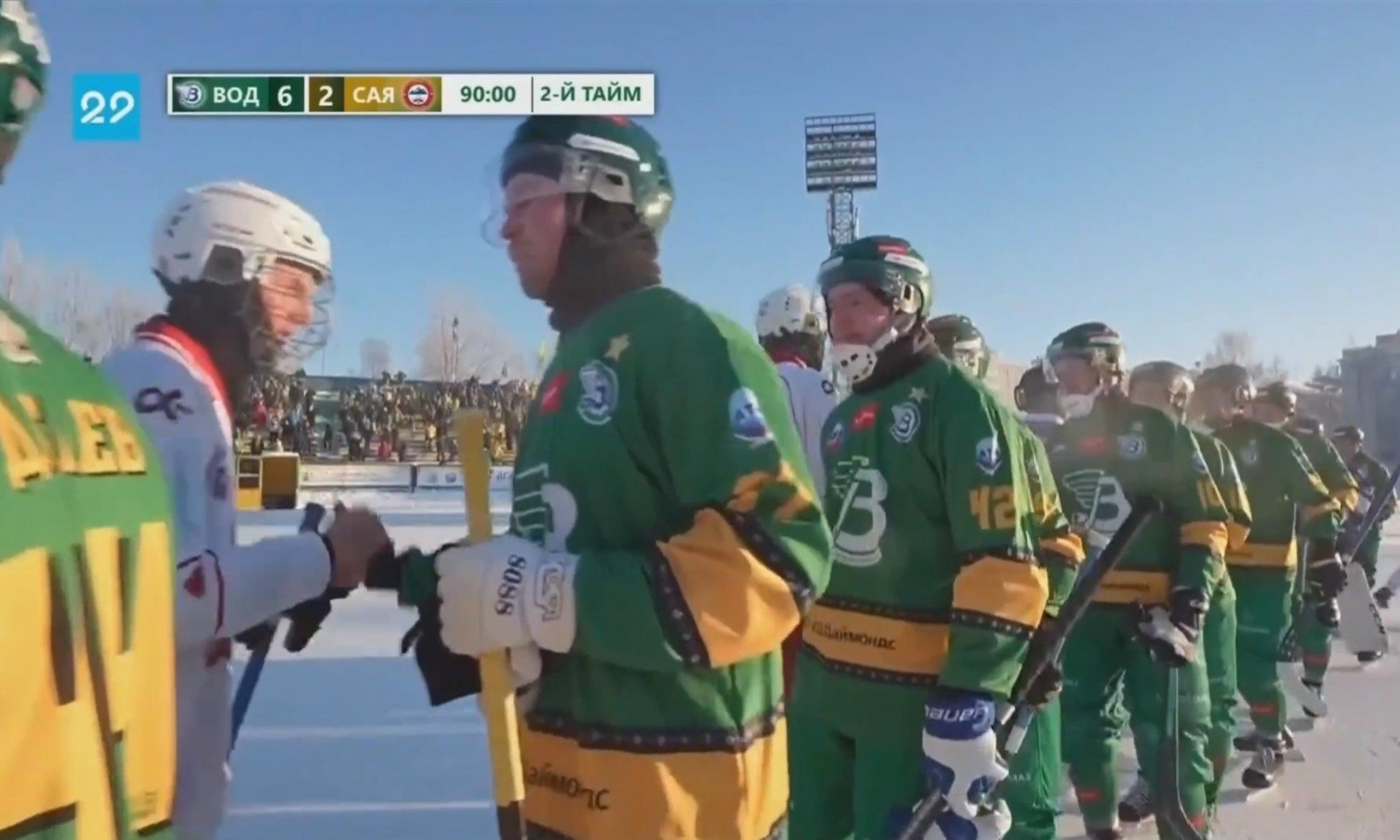 «Водник» на домашнем льду обошел «Саяны» из Абакана